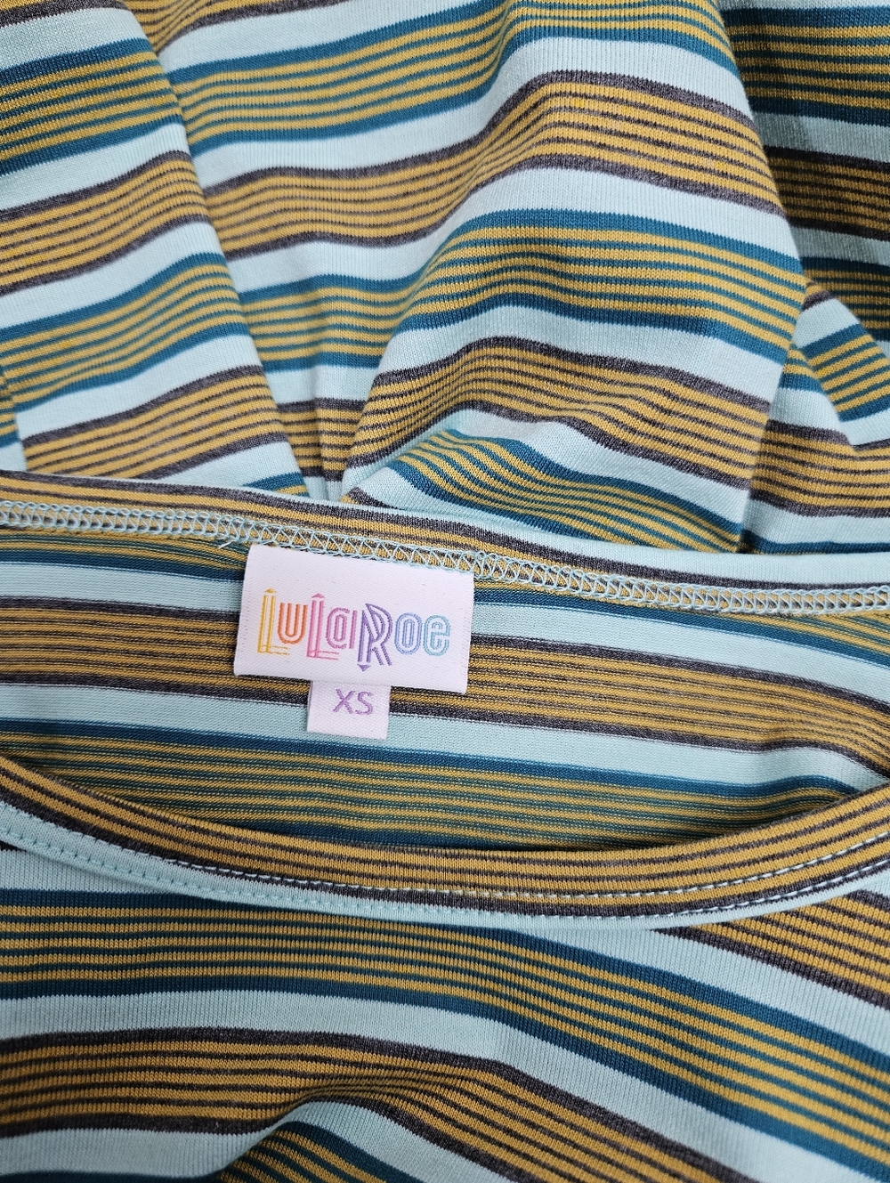 LuLaRoe Gigi XS shirt Striped Short Sleeve Tee Aqua Olive - Picture 4 of 6